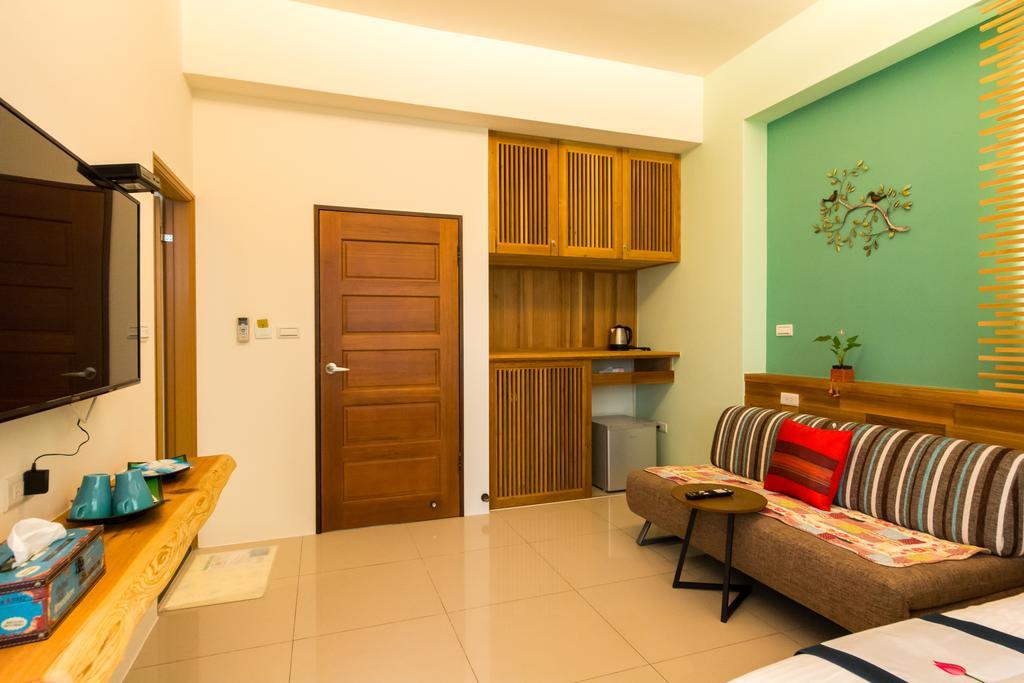 Fruit B&B Цзяоси Экстерьер фото